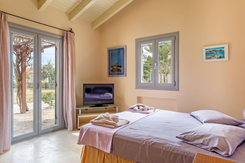 Villa Loukia Спартия Экстерьер фото